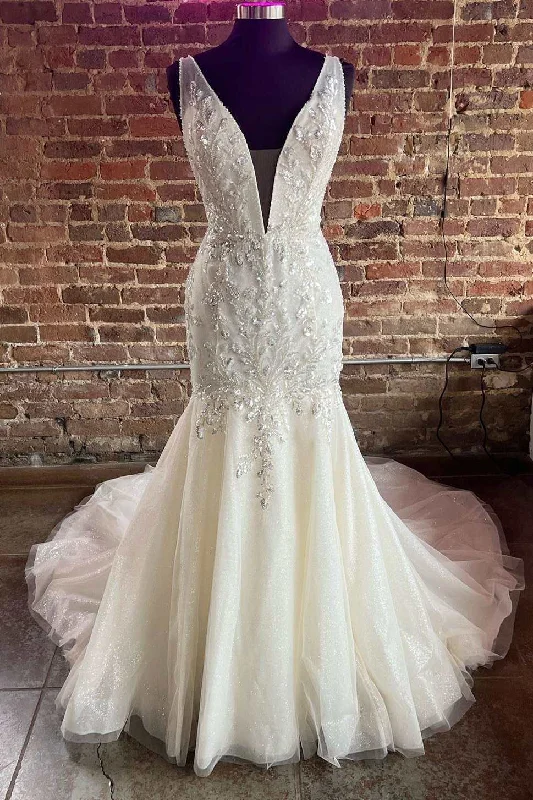 Mermaid White Tulle Lace Plunge V Long Wedding Dress